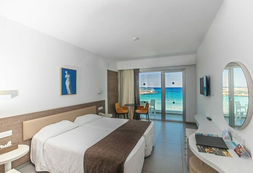 Номер Deluxe Вид на Море, Vassos Nissi Plage Hotel & Spa
