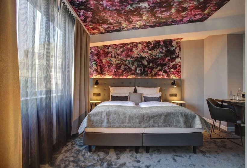 家庭间, Vienna House Easy by Wyndham Hamburg