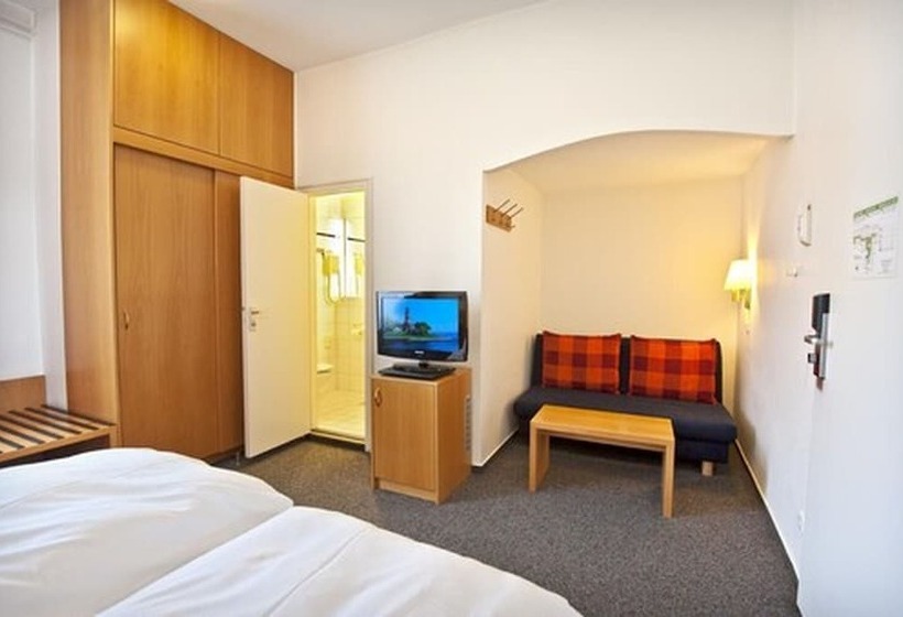 Номер Стандарт, Berliner Hof