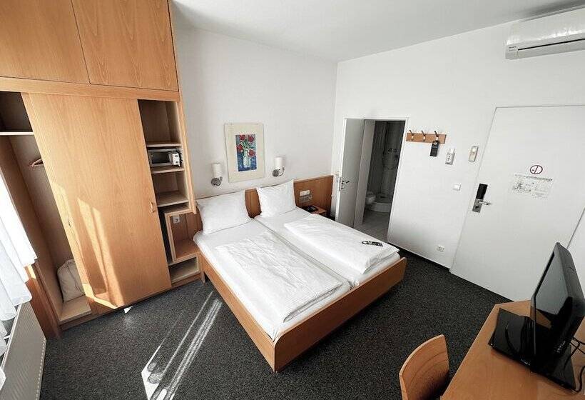 Номер Стандарт, Berliner Hof