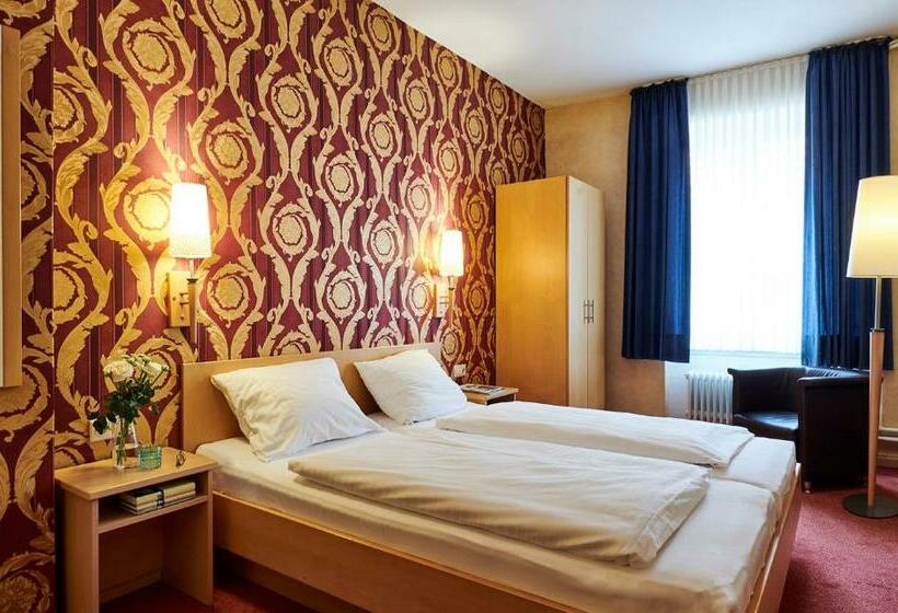 Quarto Estandar Individual, Dom