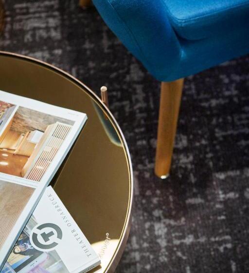 Quarto Deluxe, Dom