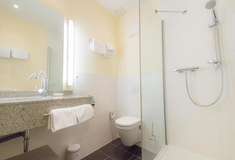 Четырехместный Номер Стандарт, Inselhotel Bruns