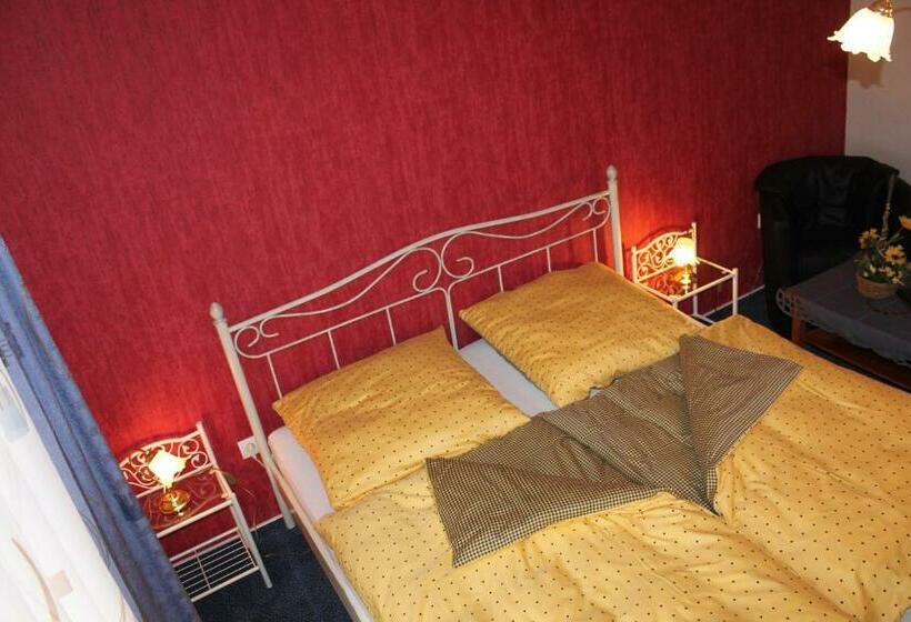 Номер Стандарт, Moselromantik Hotel Zum Löwen