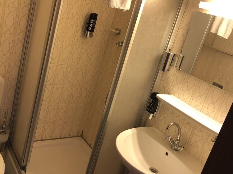 اتاق استاندارد سه نفره, Parkhotel Lindenhof   Kostenlose Parkplätze