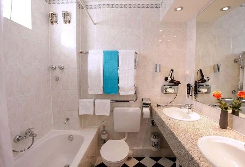 Номер Стандарт, Trip Inn Klee Am Park Wiesbaden