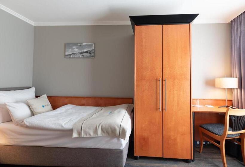 Номер Стандарт Индивидуальный, Select Hotel Friedrichshafen