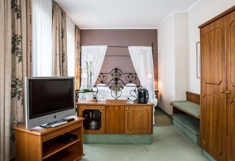 Номер Deluxe, Best Western Premier Hotel Rebstock