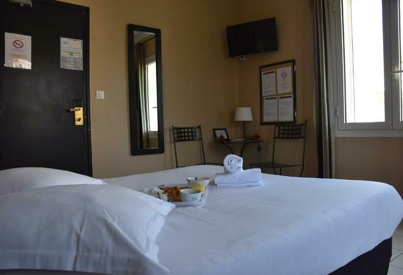 Номер Стандарт, Adonis Sanary Grand Hôtel Des Bains