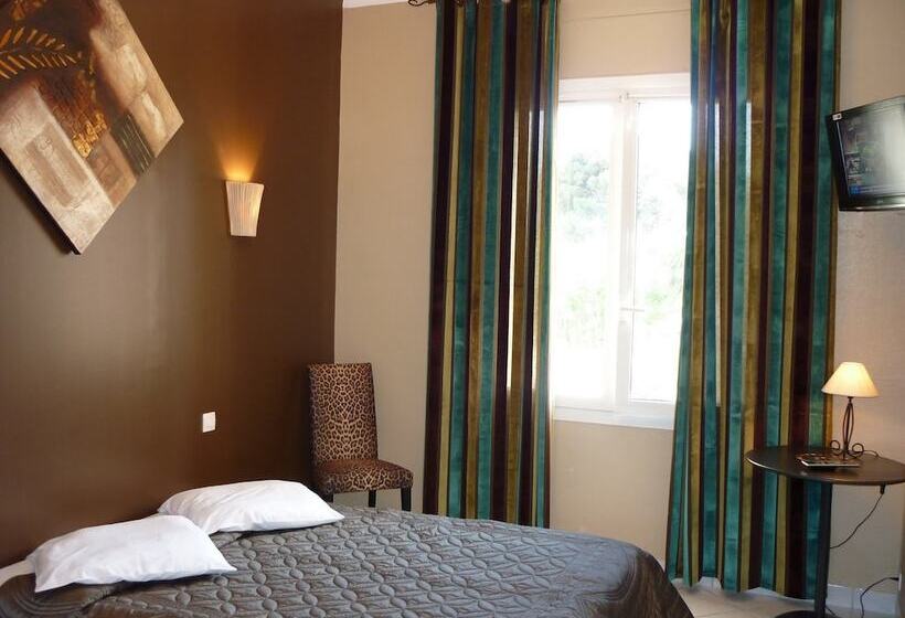 Номер Стандарт, Adonis Sanary Grand Hôtel Des Bains