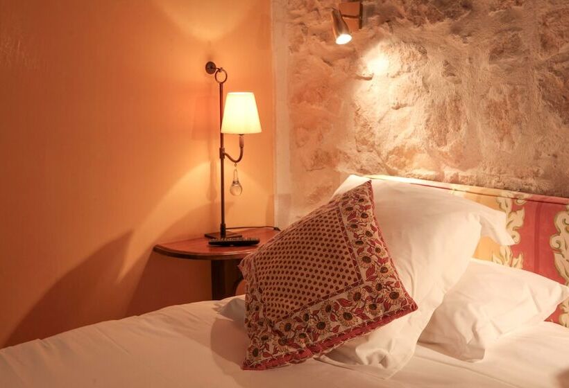 آپارتمان 1 خوابه, Auberge De Noves