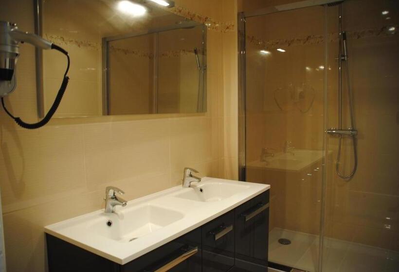 Полулюкс, Auberge De L'etoile