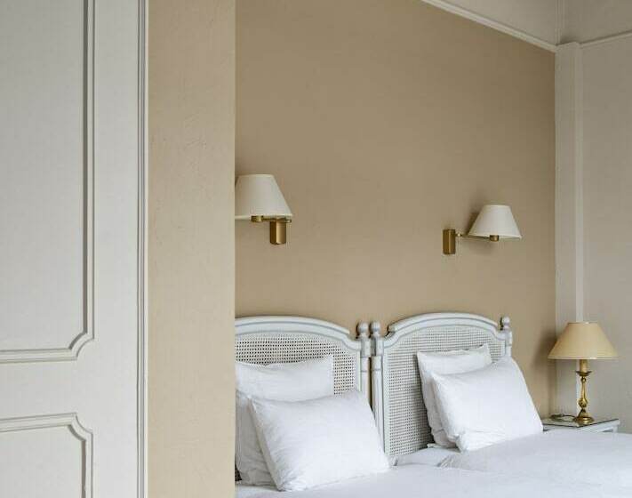 Полулюкс, Grand Hôtel Bristol
