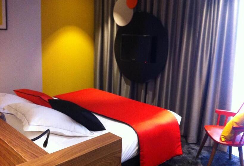 Семейный Номер, Hostellerie Du Chapeau Rouge