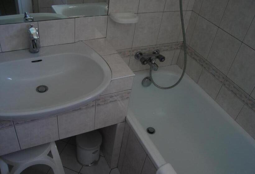 Номер Стандарт, Hôtel Beauséjour