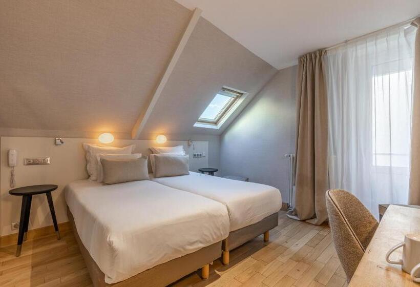 Номер Стандарт Трехместный, Kyriad Saint Malo Centre Plage