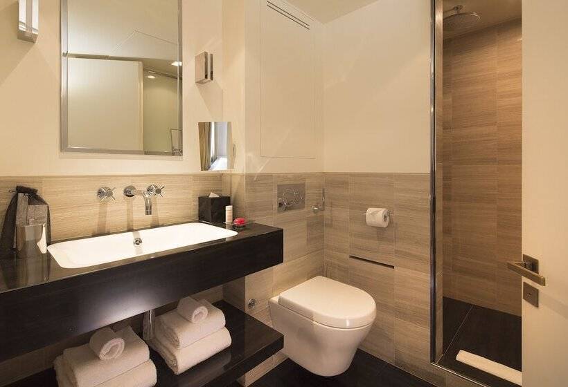 اتاق لوکس, Marignan Champs Elysees