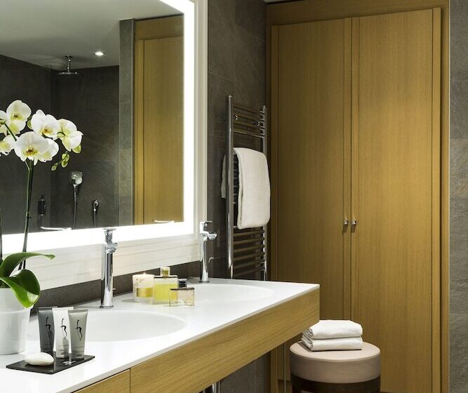 Люкс Повышенной Комфортности, Hôtel Barrière L Hôtel Du Golf