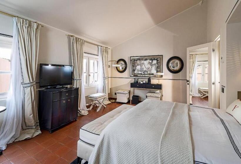 Quarto Superior, Le Yaca Saint Tropez