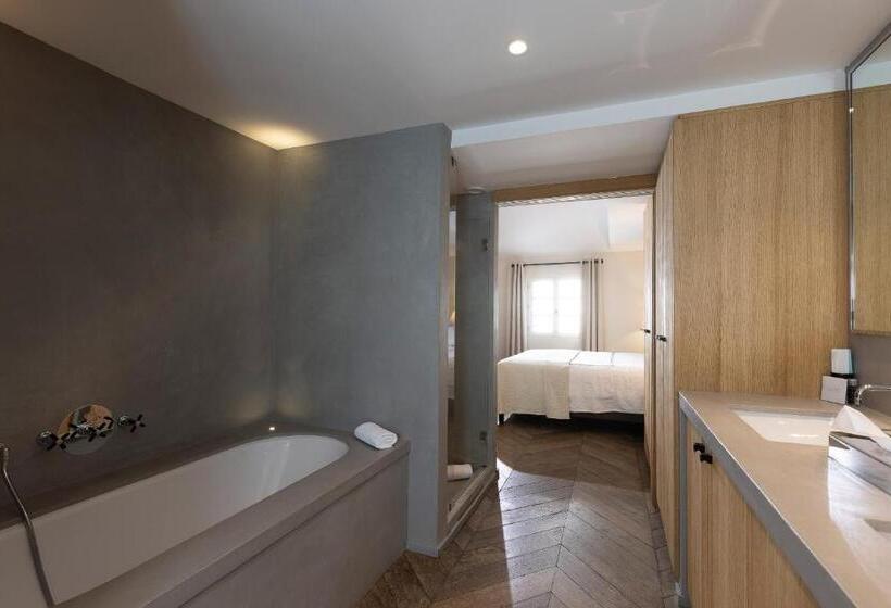 Quarto Deluxe, Le Yaca Saint Tropez