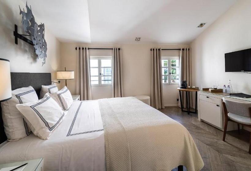 Quarto Deluxe, Le Yaca Saint Tropez