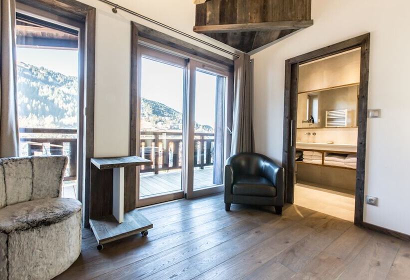 سوییت خانوادگی, Chalet Hotel Crychar