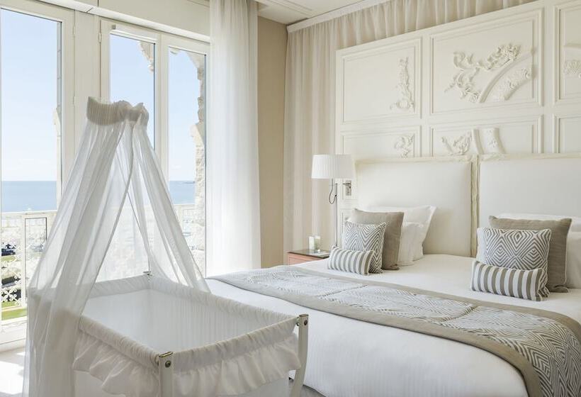Полулюкс Вид на Море, Barriere Le Royal La Baule