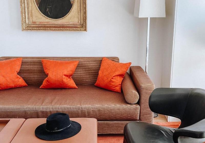 سوییت, Hôtel De Sers Champs Elysées Paris