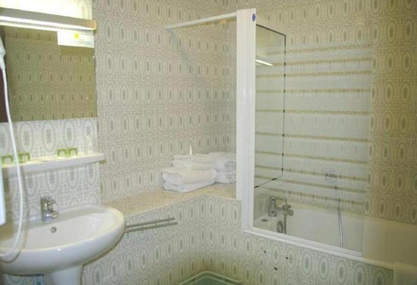 غرفة قياسية ثلاثية, Hôtel Saint Hubert