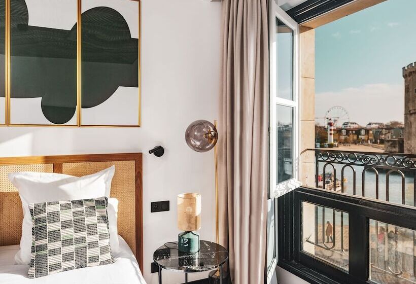 可观景的小型套房, Maisons Du Monde Hôtel & Suites   La Rochelle Vieux Port