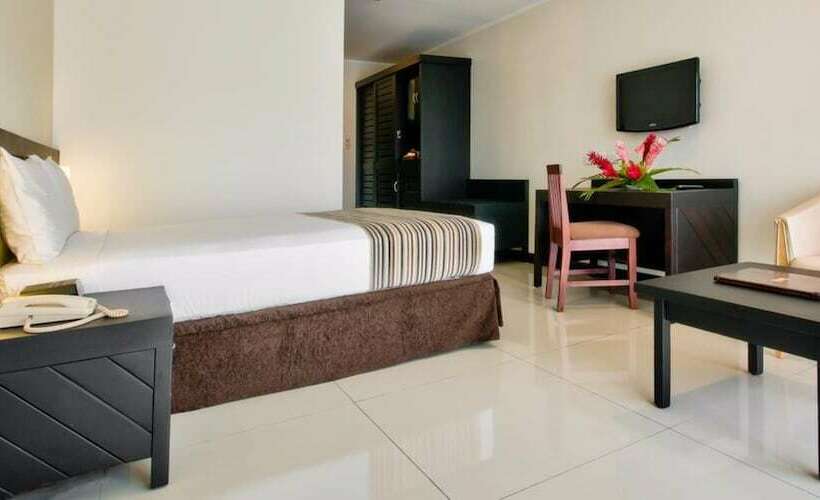 Superior Room, Tanoa Waterfront