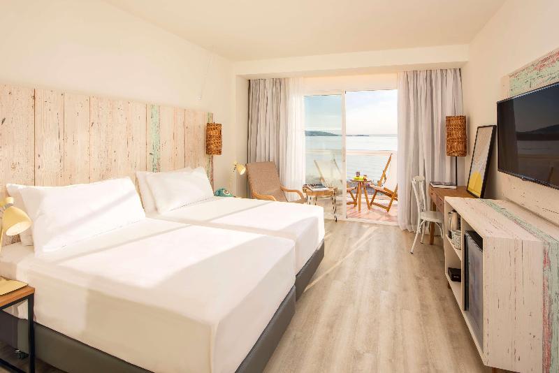 Люкс, Novotel Paris Est