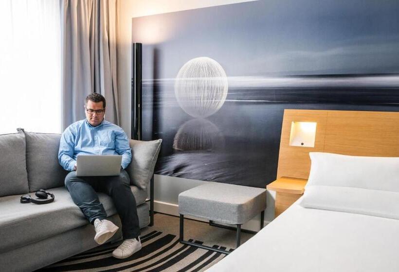 Классический Номер, Novotel Saclay