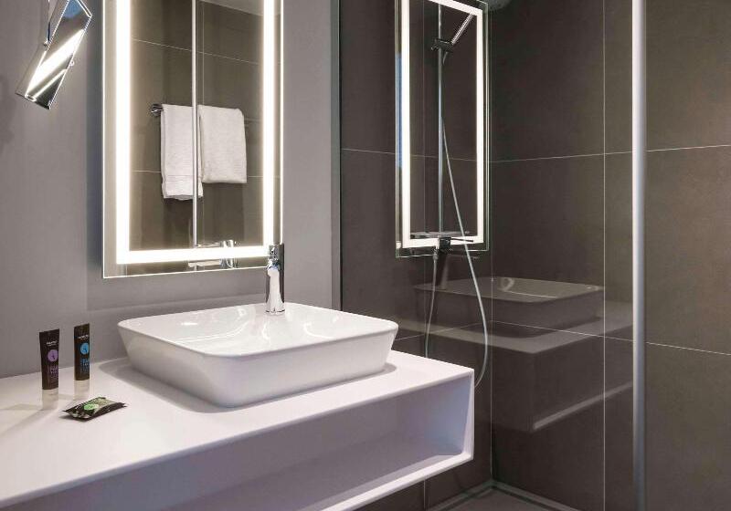 Классический Номер, Novotel Saclay