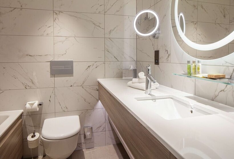 Номер Стандарт, Doubletree By Hilton Bath