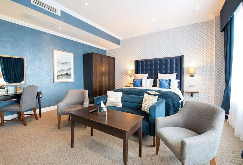 سوییت جونیور, Hythe Imperial Hotel, Spa & Golf