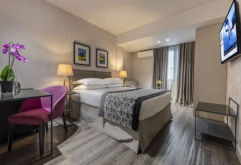컴포트 룸, Astor Hotel Athens