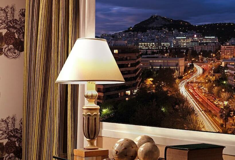 Suite Premium, Divani Caravel