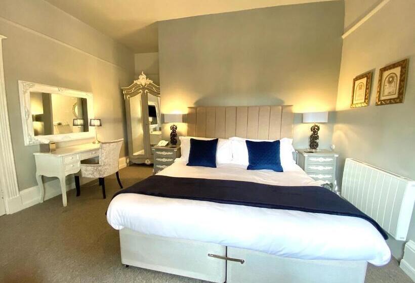 Номер Стандарт, Glewstone Court Country House