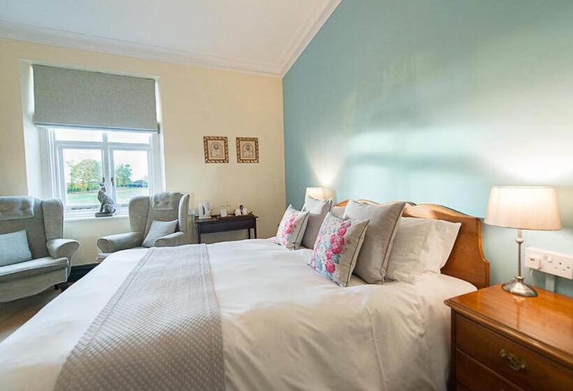 חדר סטנדרט עם מיטת קינג, Glewstone Court Country House