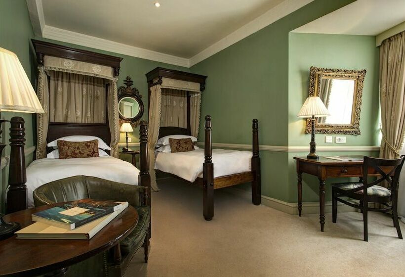 Номер Superior, The Gore London   Starhotels Collezione