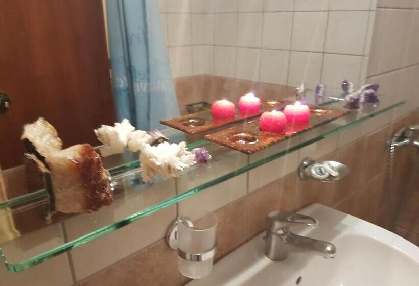标准三人间, Ideal