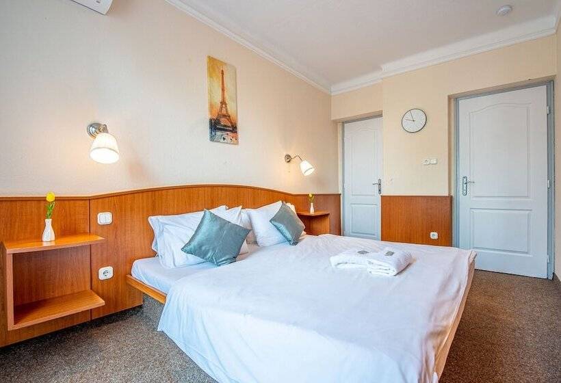 스탠다드 룸, Korona Panzió Budapest