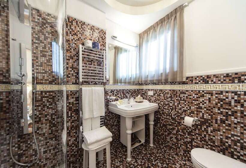 Трехместный Номер Классика, Aurelia