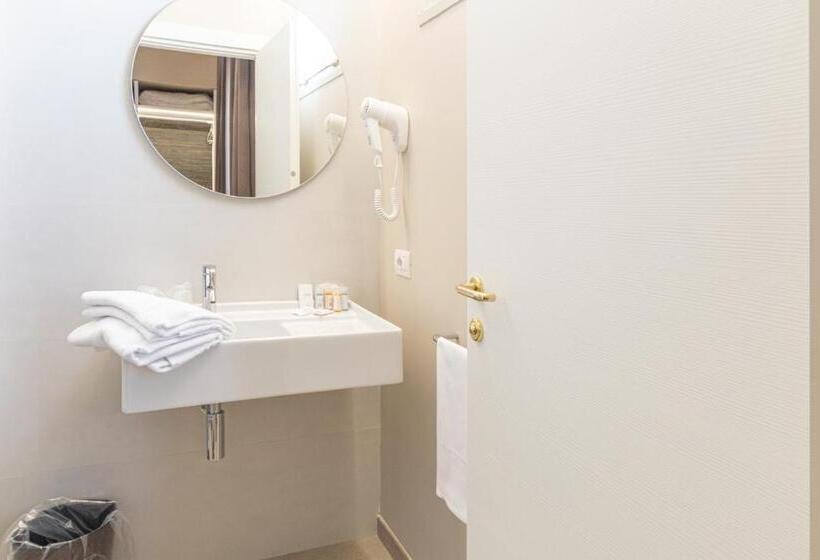 سوئیت جونیور خانوادگی, Boston