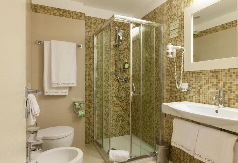 Habitación Estándar, Catalunya