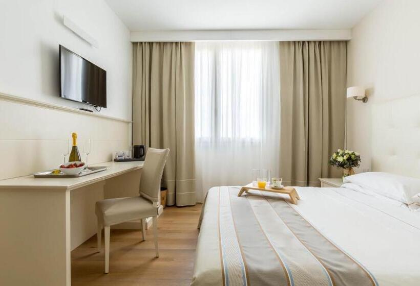 Habitación Estándar, Catalunya