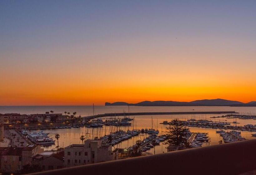 Полулюкс с Балконом, Catalunya