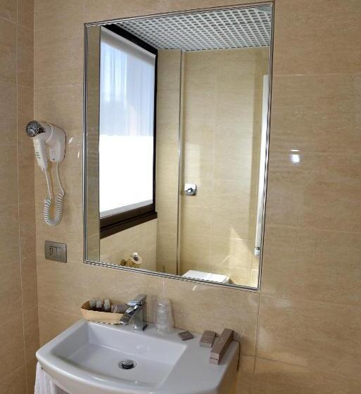 Номер Стандарт Трехместный, Nuovo Albergo Italia