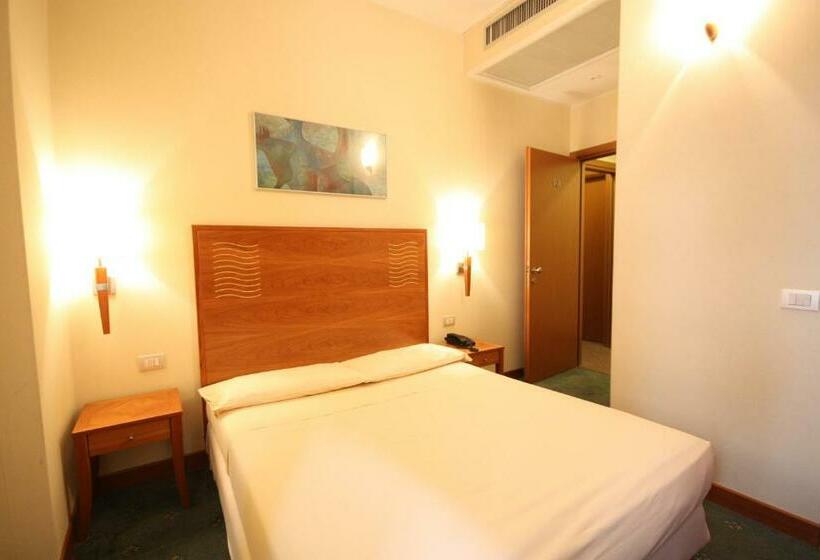 Standard Single Room, Plinius Lifestyle Hotel Lake Como